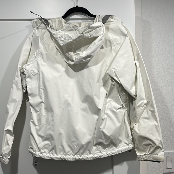 North face rain jacket - Picture 4 of 4